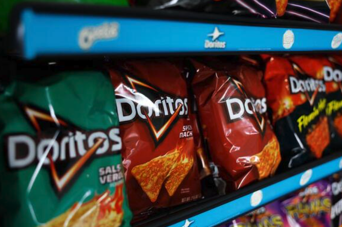 Texas Gov. Abbott to decide on bill mandating 'WARNING' labels for food products containing any of 44 ingredients banned in other countries 17 Texas Gov. Abbott to decide on bill mandating 'WARNING' labels for food products containing any of 44 ingredients banned in other countries
